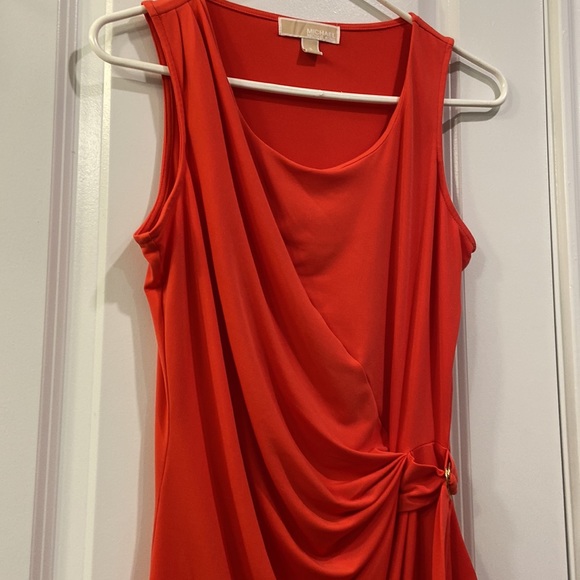 Michael Michael Kors Asymmetrical Sleeveless Blouse with Gold Buckle - Picture 6 of 9